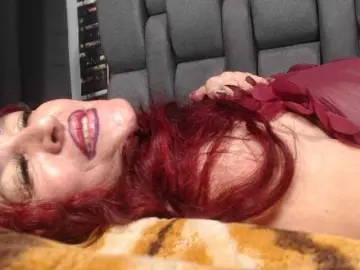 Lucy-mature  live sex cam