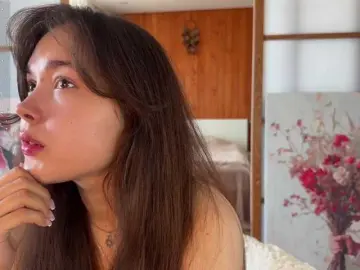 PlumyBun  live sex cam