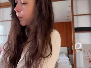 PlumyBun  live sex cam