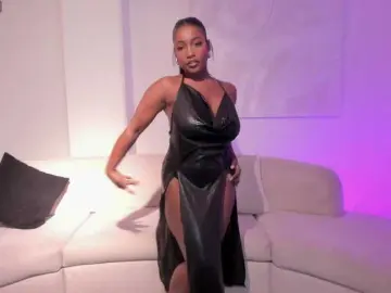 SavannahStorm  live sex cam