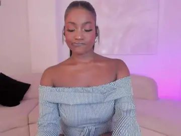 SavannahStorm  live sex cam