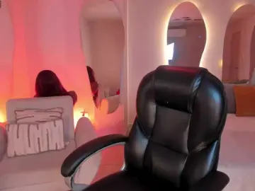 SavannahStorm  live sex cam