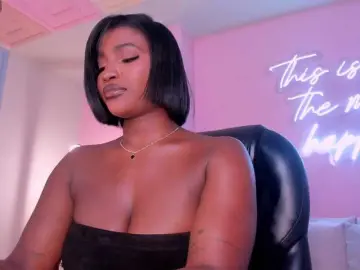 SavannahStorm  live sex cam