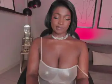 SavannahStorm  live sex cam