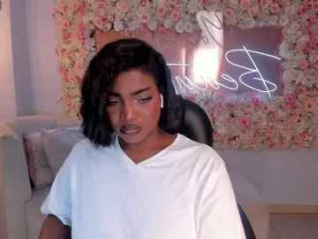 SavannahStorm  live sex cam