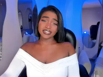 SavannahStorm  live sex cam