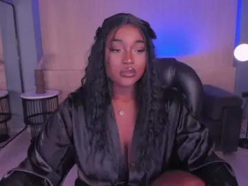 SavannahStorm  live sex cam