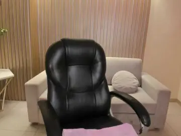 SavannahStorm  live sex cam