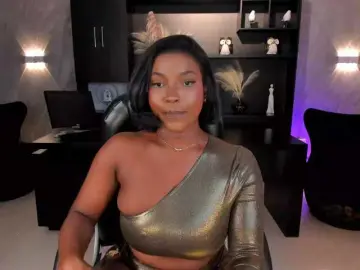 SavannahStorm  live sex cam