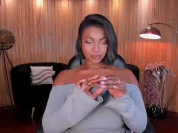 SavannahStorm  live sex cam