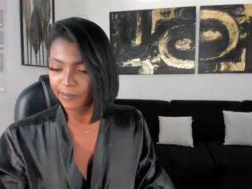 SavannahStorm  live sex cam