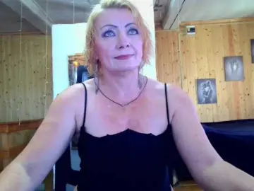 Alexa81c  live sex cam