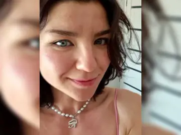 Alise-Shine  live sex cam