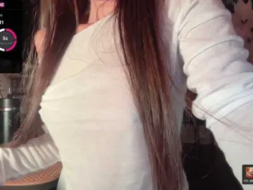 Luna-luna  live sex cam