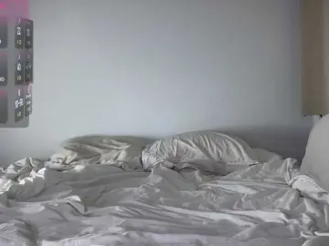 MilkHoneyLullabies  live sex cam