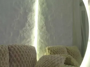 Moniqque  live sex cam