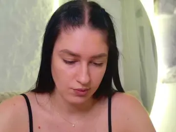 Moniqque  live sex cam