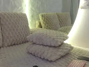 Moniqque  live sex cam