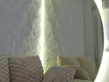 Moniqque  live sex cam