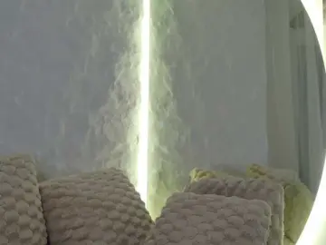 Moniqque  live sex cam