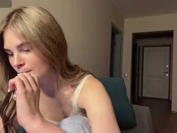 SexyKatherine3  live sex cam