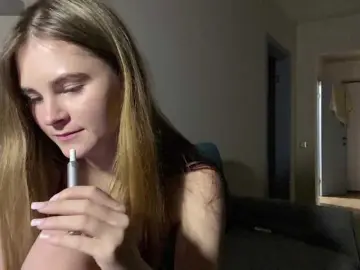 SexyKatherine3  live sex cam