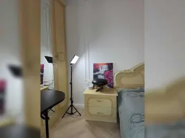 Avolood  live sex cam