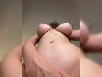Avolood  live sex cam