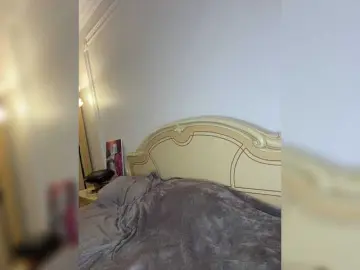Avolood  live sex cam