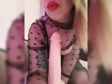 Elaizza  live sex cam