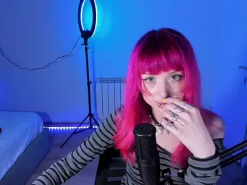 Mnepohuyy  live sex cam
