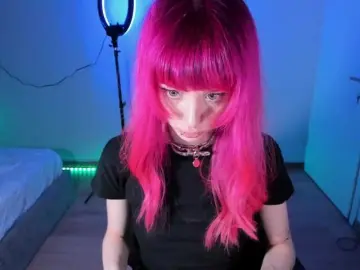 Mnepohuyy  live sex cam