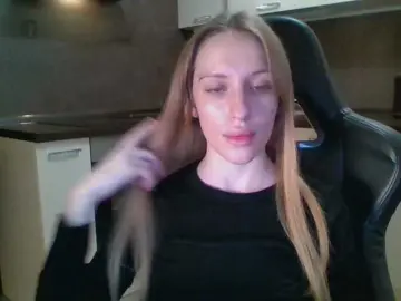 Weaksii  live sex cam