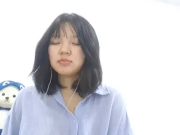 AdelaKessner  live sex cam