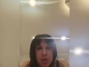 AnnaStrop25  live sex cam