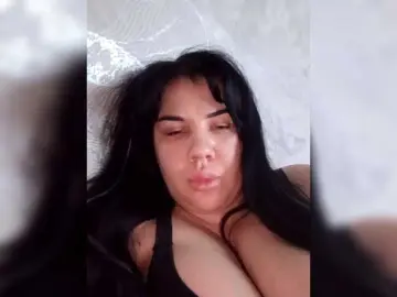 AnnaStrop25  live sex cam