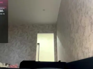 DeettaSkow  live sex cam