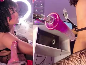 DestinyReece  live sex cam