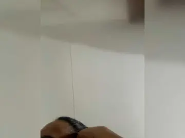MarilynStone  live sex cam
