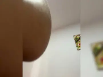 MarilynStone  live sex cam
