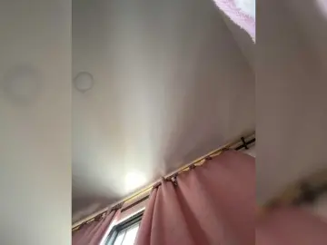 MarilynStone  live sex cam