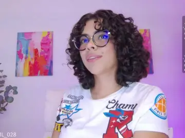 MarilynStone  live sex cam