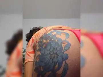 MarilynStone  live sex cam