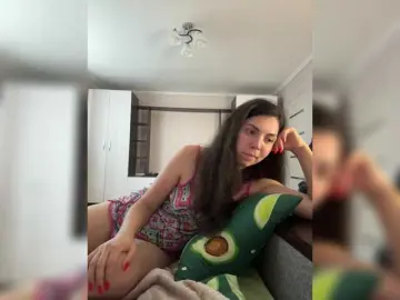 Vika19981  live sex cam