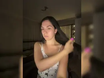 Vika19981  live sex cam