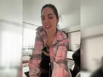 Vika19981  live sex cam