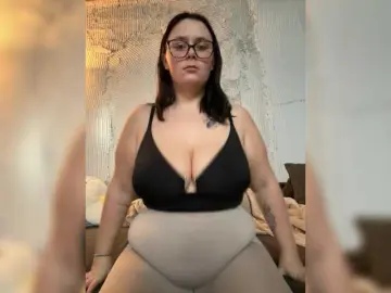 Cutiegirl02  live sex cam