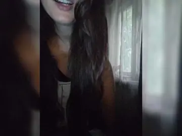 Hellshell300  live sex cam