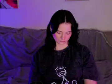 Kissy3missy  live sex cam