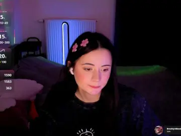 Kissy3missy  live sex cam